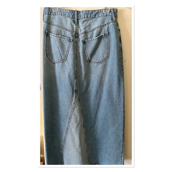 Brand New Never Used Size 4 maxi denim skirt Old Navy - Picture 2 of 2